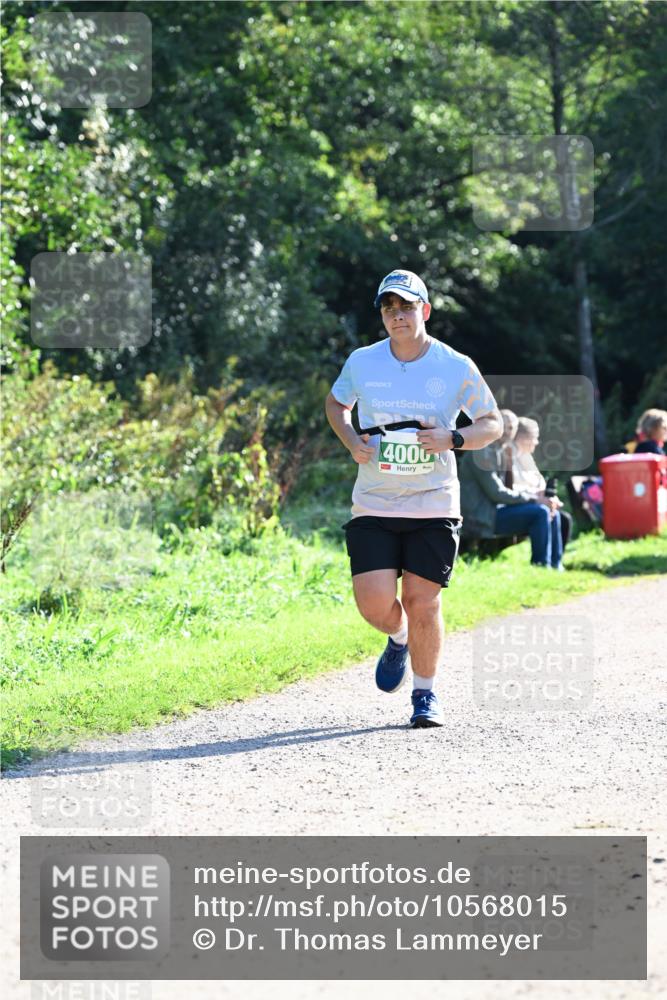 27.09.2026 - 35. Volkslauf durch das schöne Alstertal Dr. Thomas Lammeyer http://msf.ph/oto/10568015 27.09.2026 10:50:16 Laufen 4000 meine-sportfotos.de