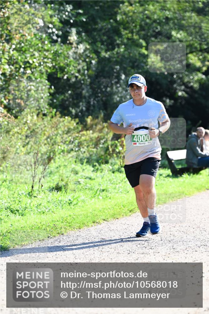 27.09.2026 - 35. Volkslauf durch das schöne Alstertal Dr. Thomas Lammeyer http://msf.ph/oto/10568018 27.09.2026 10:50:16 Laufen 4000 meine-sportfotos.de