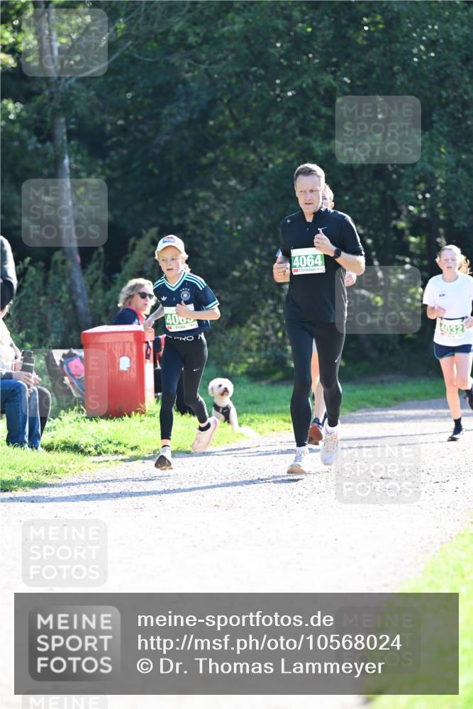 27.09.2026 - 35. Volkslauf durch das schöne Alstertal Dr. Thomas Lammeyer http://msf.ph/oto/10568024 27.09.2026 10:50:26 Laufen 400, 4064, 4032 meine-sportfotos.de