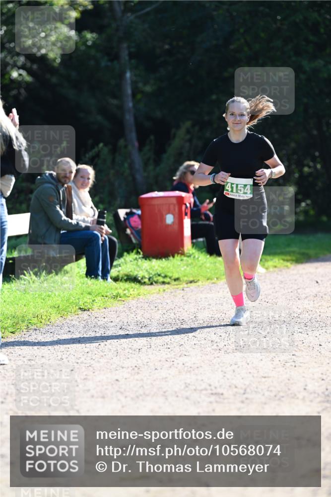 27.09.2026 - 35. Volkslauf durch das schöne Alstertal Dr. Thomas Lammeyer http://msf.ph/oto/10568074 27.09.2026 10:50:42 Laufen 4154 meine-sportfotos.de