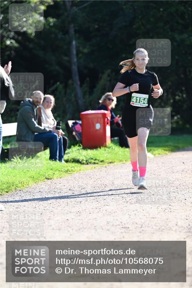 27.09.2026 - 35. Volkslauf durch das schöne Alstertal Dr. Thomas Lammeyer http://msf.ph/oto/10568075 27.09.2026 10:50:43 Laufen 4154 meine-sportfotos.de