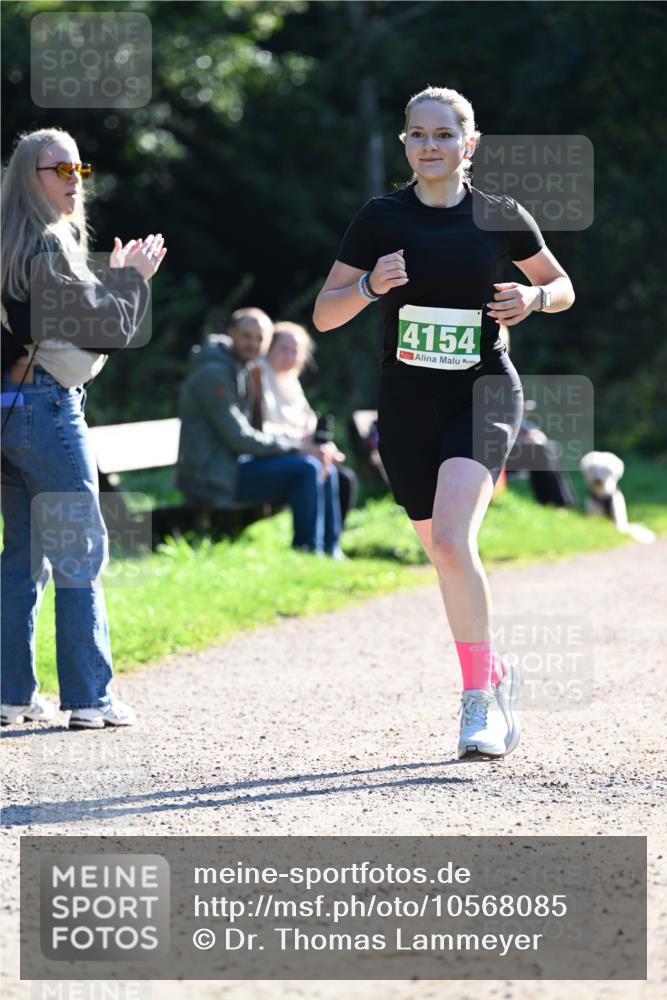 27.09.2026 - 35. Volkslauf durch das schöne Alstertal Dr. Thomas Lammeyer http://msf.ph/oto/10568085 27.09.2026 10:50:44 Laufen 4154 meine-sportfotos.de