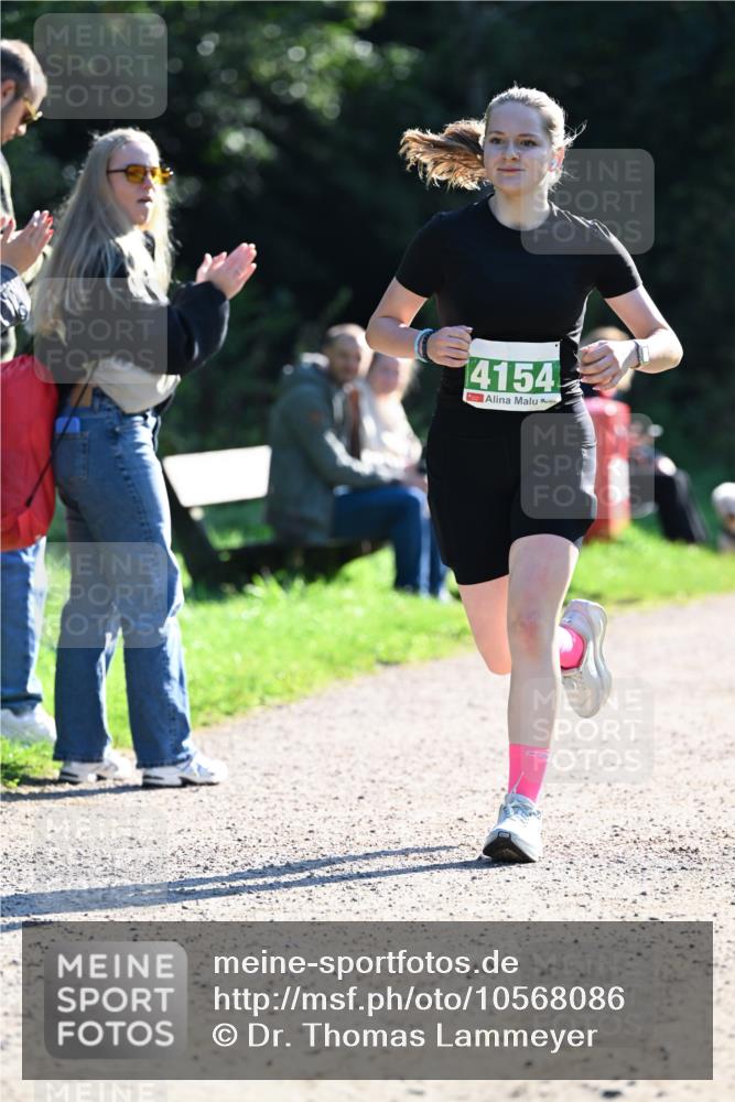 27.09.2026 - 35. Volkslauf durch das schöne Alstertal Dr. Thomas Lammeyer http://msf.ph/oto/10568086 27.09.2026 10:50:44 Laufen 14154 meine-sportfotos.de