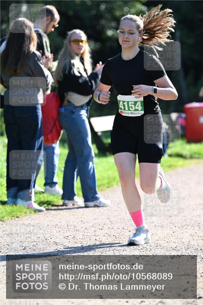 27.09.2026 - 35. Volkslauf durch das schöne Alstertal Dr. Thomas Lammeyer http://msf.ph/oto/10568089 27.09.2026 10:50:44 Laufen 4154 meine-sportfotos.de