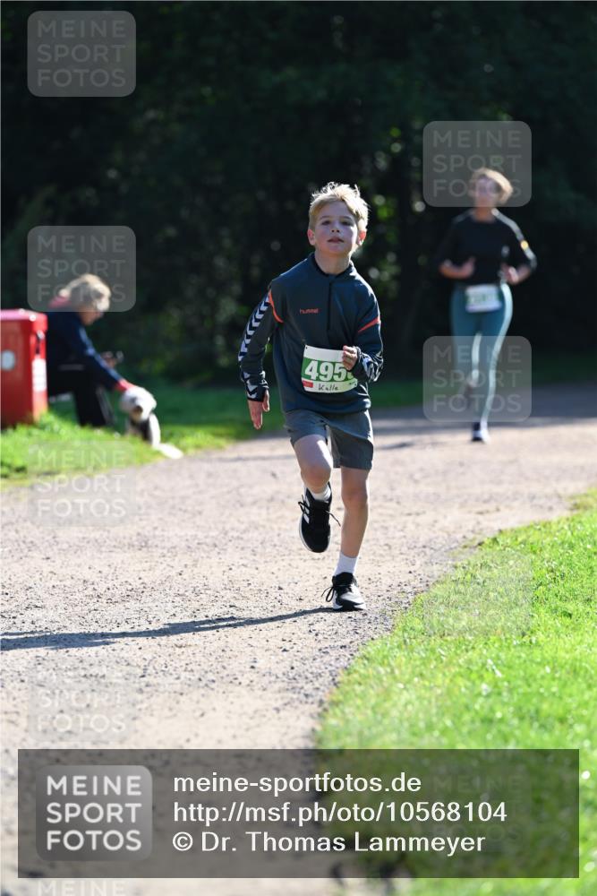 27.09.2026 - 35. Volkslauf durch das schöne Alstertal Dr. Thomas Lammeyer http://msf.ph/oto/10568104 27.09.2026 10:50:53 Laufen 495 meine-sportfotos.de