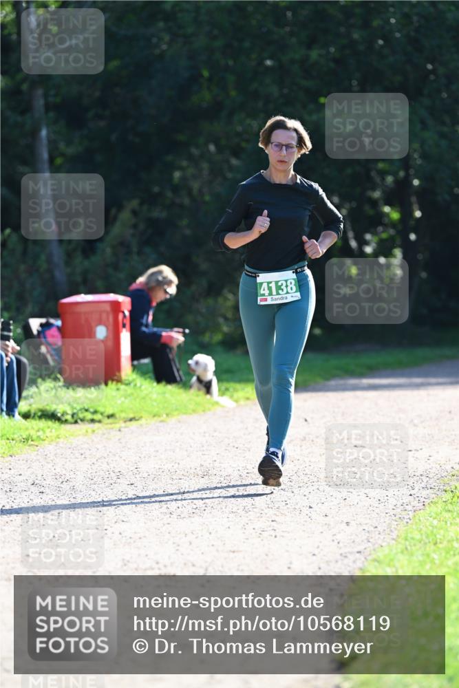 27.09.2026 - 35. Volkslauf durch das schöne Alstertal Dr. Thomas Lammeyer http://msf.ph/oto/10568119 27.09.2026 10:50:57 Laufen 4138 meine-sportfotos.de