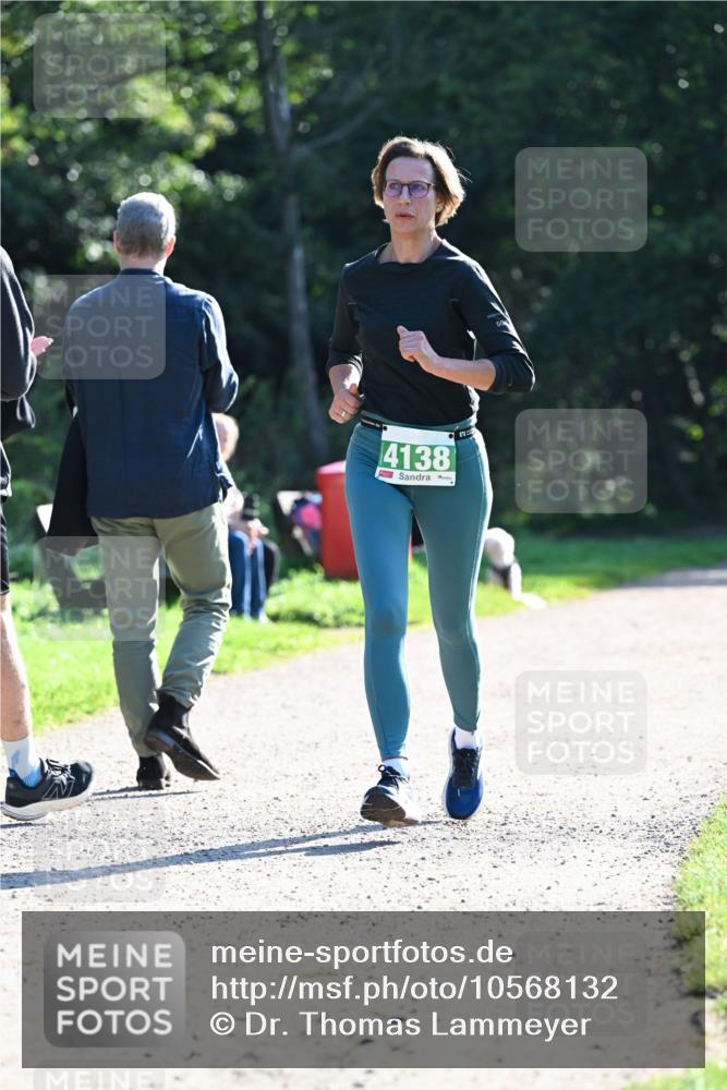 27.09.2026 - 35. Volkslauf durch das schöne Alstertal Dr. Thomas Lammeyer http://msf.ph/oto/10568132 27.09.2026 10:50:59 Laufen 4138 meine-sportfotos.de