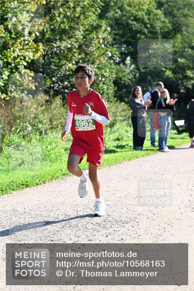 27.09.2026 - 35. Volkslauf durch das schöne Alstertal Dr. Thomas Lammeyer http://msf.ph/oto/10568163 27.09.2026 10:51:08 Laufen 4962 meine-sportfotos.de