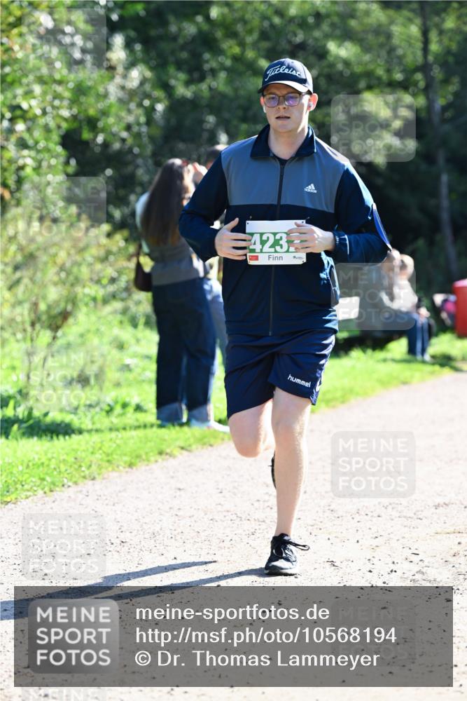 27.09.2026 - 35. Volkslauf durch das schöne Alstertal Dr. Thomas Lammeyer http://msf.ph/oto/10568194 27.09.2026 10:51:15 Laufen 4233, 1 meine-sportfotos.de