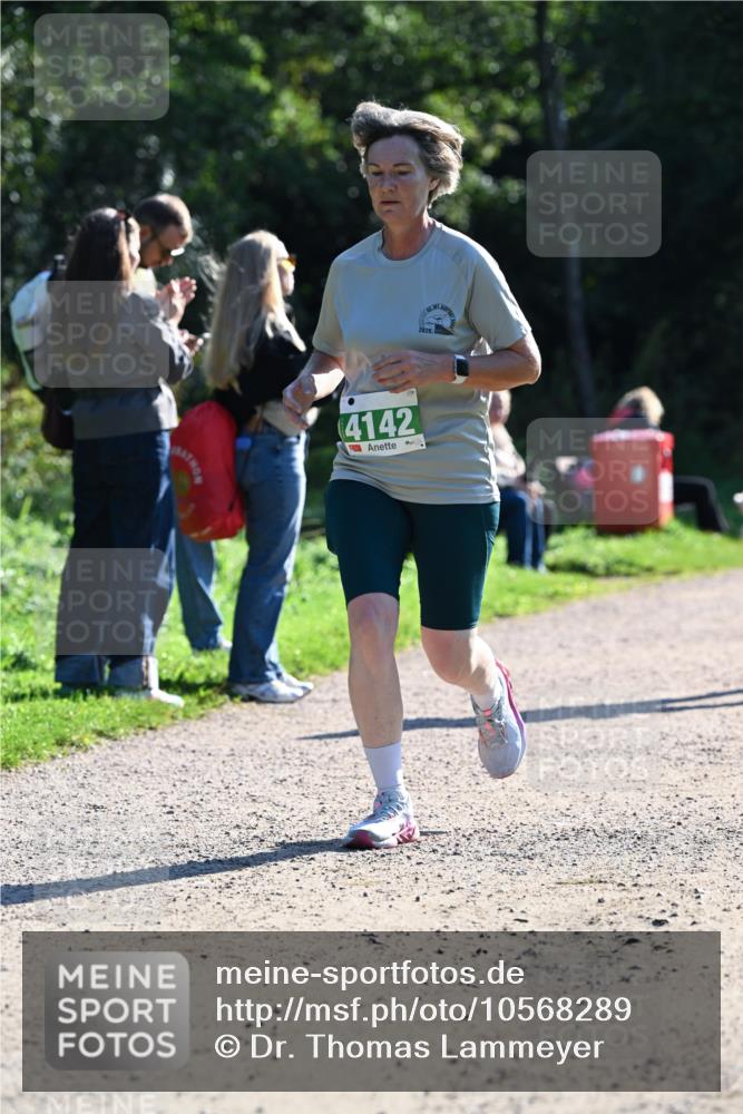 27.09.2026 - 35. Volkslauf durch das schöne Alstertal Dr. Thomas Lammeyer http://msf.ph/oto/10568289 27.09.2026 10:51:36 Laufen 4142 meine-sportfotos.de