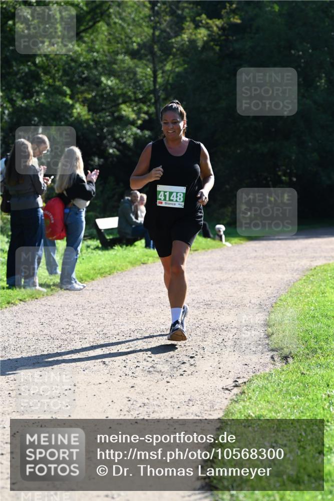 27.09.2026 - 35. Volkslauf durch das schöne Alstertal Dr. Thomas Lammeyer http://msf.ph/oto/10568300 27.09.2026 10:51:37 Laufen 4148 meine-sportfotos.de