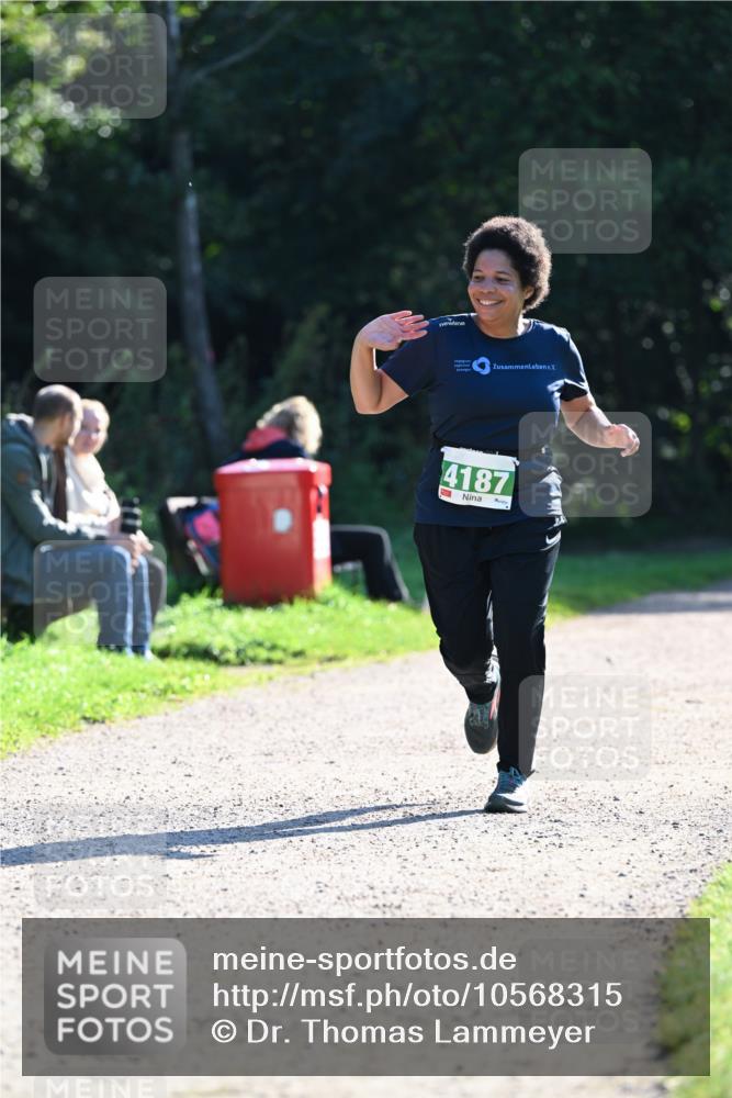 27.09.2026 - 35. Volkslauf durch das schöne Alstertal Dr. Thomas Lammeyer http://msf.ph/oto/10568315 27.09.2026 10:51:46 Laufen 4187 meine-sportfotos.de