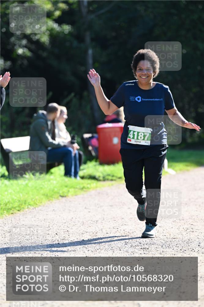 27.09.2026 - 35. Volkslauf durch das schöne Alstertal Dr. Thomas Lammeyer http://msf.ph/oto/10568320 27.09.2026 10:51:47 Laufen 4187 meine-sportfotos.de