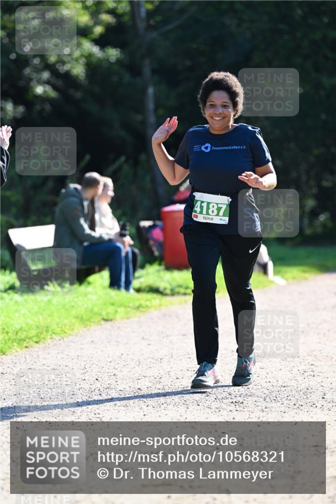 27.09.2026 - 35. Volkslauf durch das schöne Alstertal Dr. Thomas Lammeyer http://msf.ph/oto/10568321 27.09.2026 10:51:47 Laufen 4187 meine-sportfotos.de