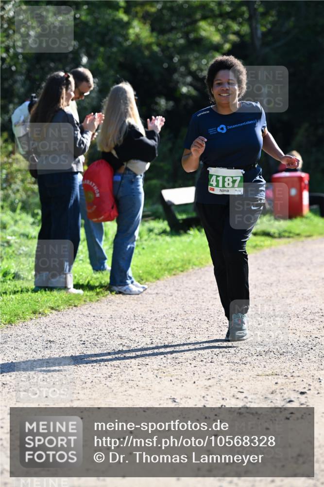27.09.2026 - 35. Volkslauf durch das schöne Alstertal Dr. Thomas Lammeyer http://msf.ph/oto/10568328 27.09.2026 10:51:48 Laufen 4187 meine-sportfotos.de