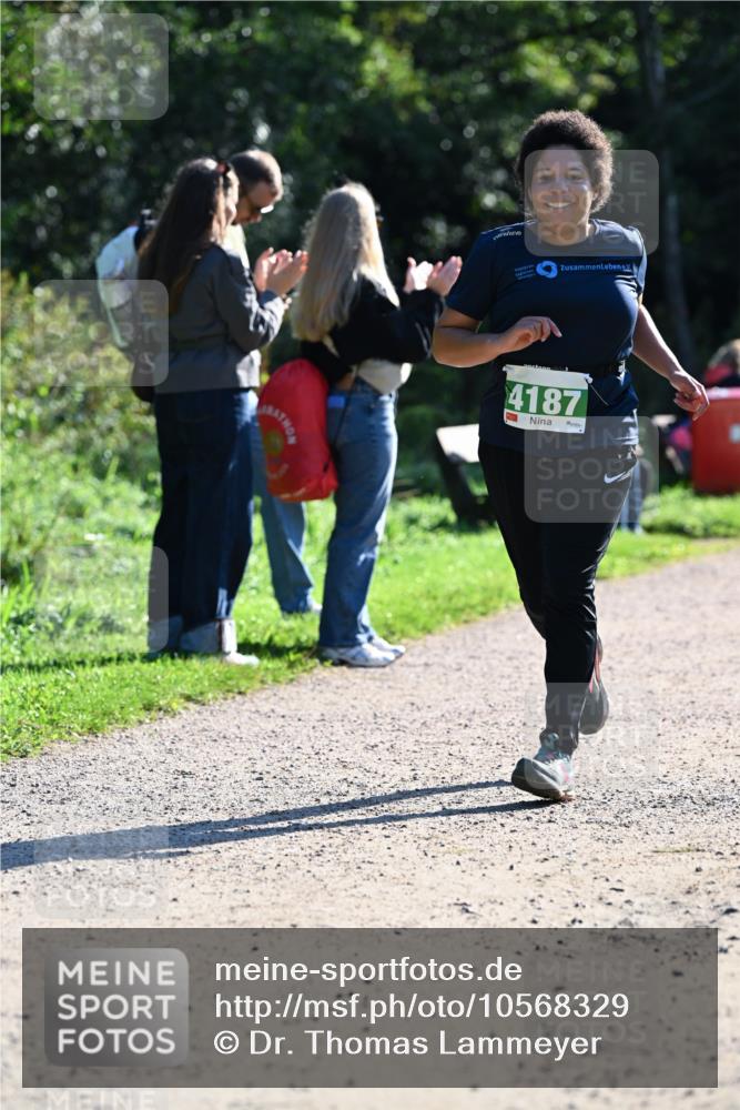27.09.2026 - 35. Volkslauf durch das schöne Alstertal Dr. Thomas Lammeyer http://msf.ph/oto/10568329 27.09.2026 10:51:48 Laufen 4187 meine-sportfotos.de