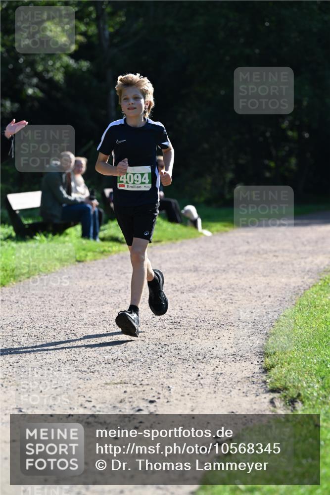 27.09.2026 - 35. Volkslauf durch das schöne Alstertal Dr. Thomas Lammeyer http://msf.ph/oto/10568345 27.09.2026 10:51:51 Laufen 4094 meine-sportfotos.de
