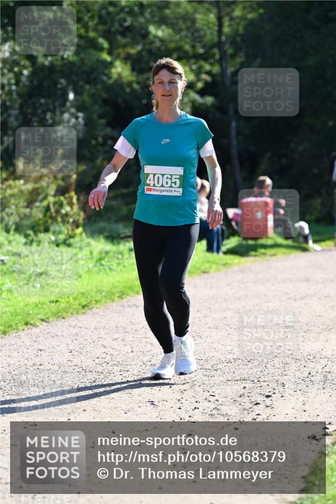 27.09.2026 - 35. Volkslauf durch das schöne Alstertal Dr. Thomas Lammeyer http://msf.ph/oto/10568379 27.09.2026 10:52:21 Laufen 4065 meine-sportfotos.de