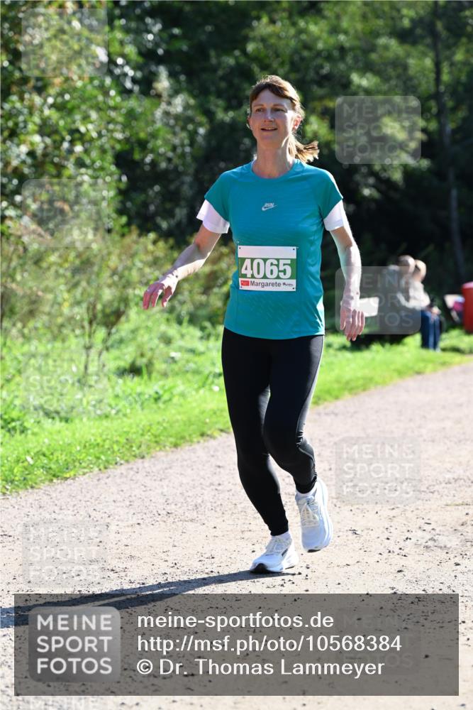 27.09.2026 - 35. Volkslauf durch das schöne Alstertal Dr. Thomas Lammeyer http://msf.ph/oto/10568384 27.09.2026 10:52:22 Laufen 4065 meine-sportfotos.de