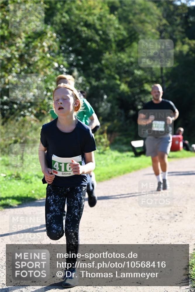 27.09.2026 - 35. Volkslauf durch das schöne Alstertal Dr. Thomas Lammeyer http://msf.ph/oto/10568416 27.09.2026 10:52:40 Laufen 416 meine-sportfotos.de