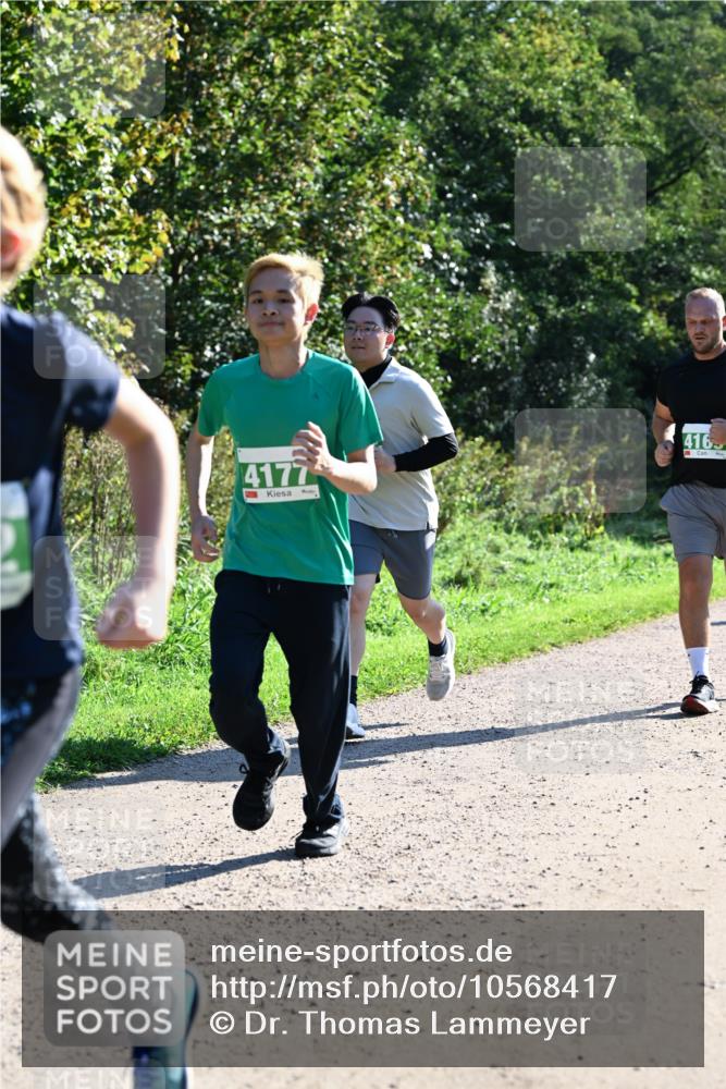 27.09.2026 - 35. Volkslauf durch das schöne Alstertal Dr. Thomas Lammeyer http://msf.ph/oto/10568417 27.09.2026 10:52:41 Laufen 4177, 416 meine-sportfotos.de