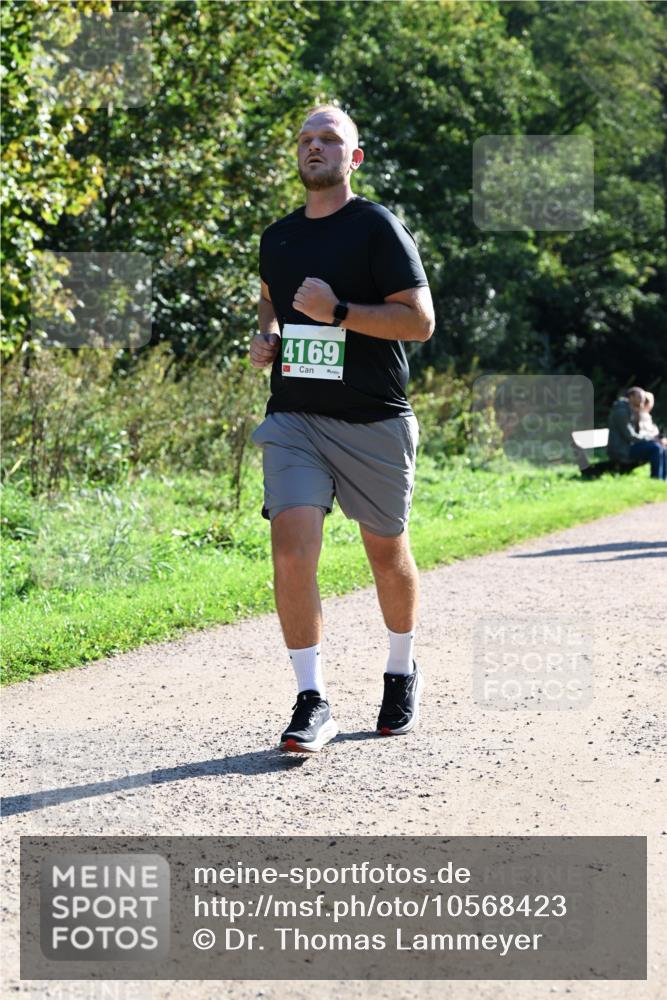 27.09.2026 - 35. Volkslauf durch das schöne Alstertal Dr. Thomas Lammeyer http://msf.ph/oto/10568423 27.09.2026 10:52:42 Laufen 4169 meine-sportfotos.de