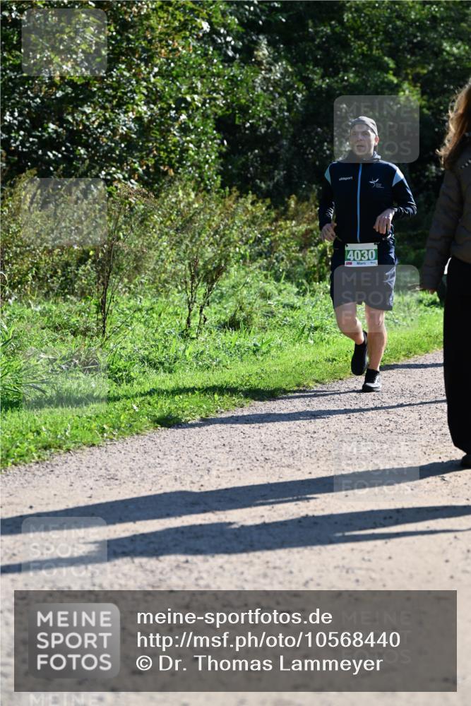 27.09.2026 - 35. Volkslauf durch das schöne Alstertal Dr. Thomas Lammeyer http://msf.ph/oto/10568440 27.09.2026 10:52:49 Laufen 4030 meine-sportfotos.de