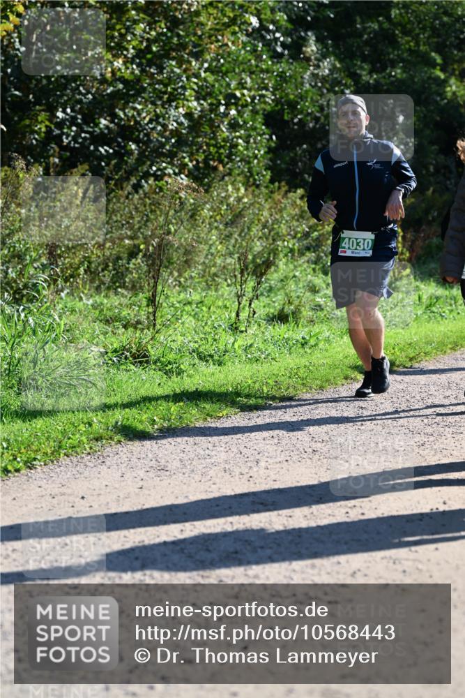27.09.2026 - 35. Volkslauf durch das schöne Alstertal Dr. Thomas Lammeyer http://msf.ph/oto/10568443 27.09.2026 10:52:49 Laufen 4030 meine-sportfotos.de