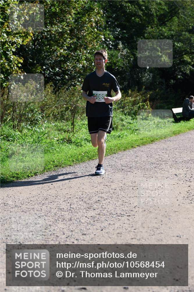 27.09.2026 - 35. Volkslauf durch das schöne Alstertal Dr. Thomas Lammeyer http://msf.ph/oto/10568454 27.09.2026 10:52:55 Laufen 085 meine-sportfotos.de