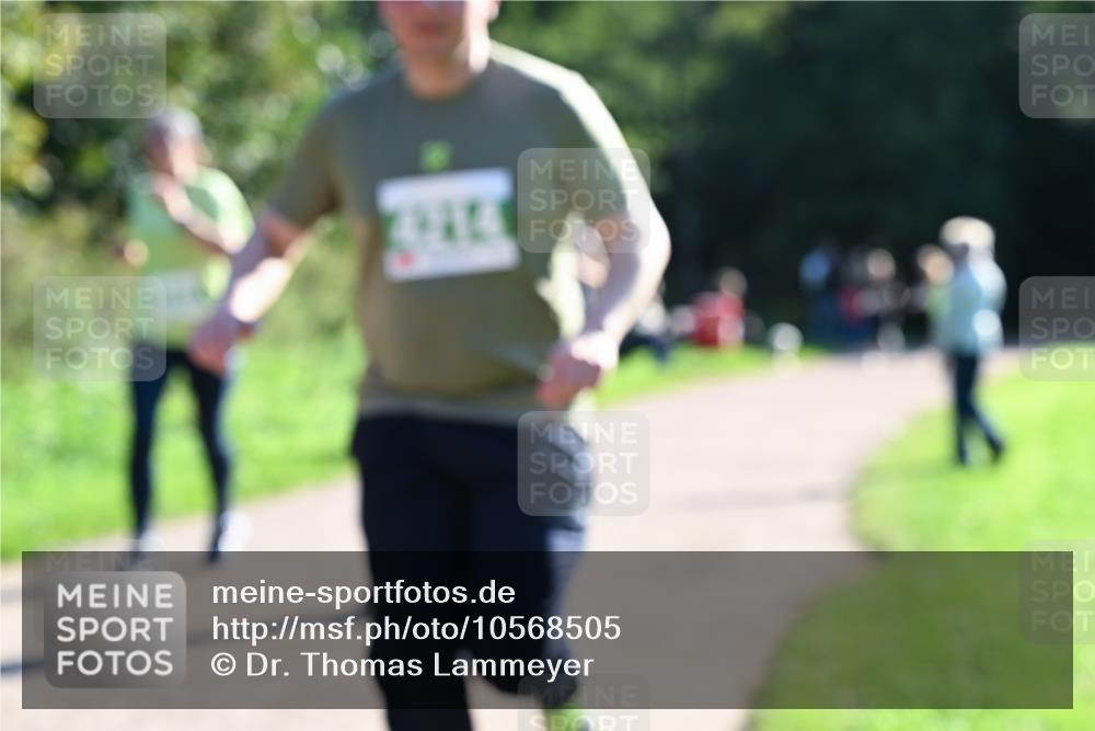 27.09.2026 - 35. Volkslauf durch das schöne Alstertal Dr. Thomas Lammeyer http://msf.ph/oto/10568505 27.09.2026 10:53:14 Laufen 4214 meine-sportfotos.de