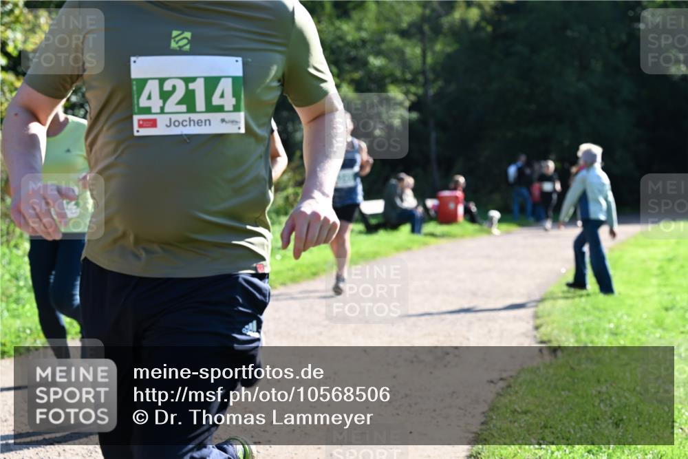 27.09.2026 - 35. Volkslauf durch das schöne Alstertal Dr. Thomas Lammeyer http://msf.ph/oto/10568506 27.09.2026 10:53:15 Laufen 4214 meine-sportfotos.de