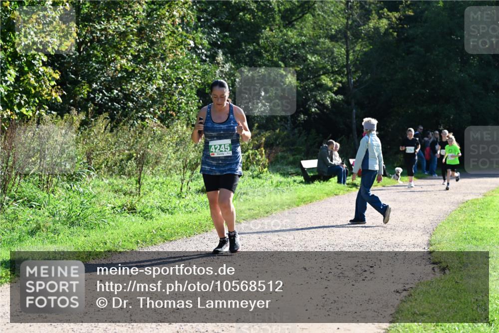 27.09.2026 - 35. Volkslauf durch das schöne Alstertal Dr. Thomas Lammeyer http://msf.ph/oto/10568512 27.09.2026 10:53:16 Laufen 4245 meine-sportfotos.de