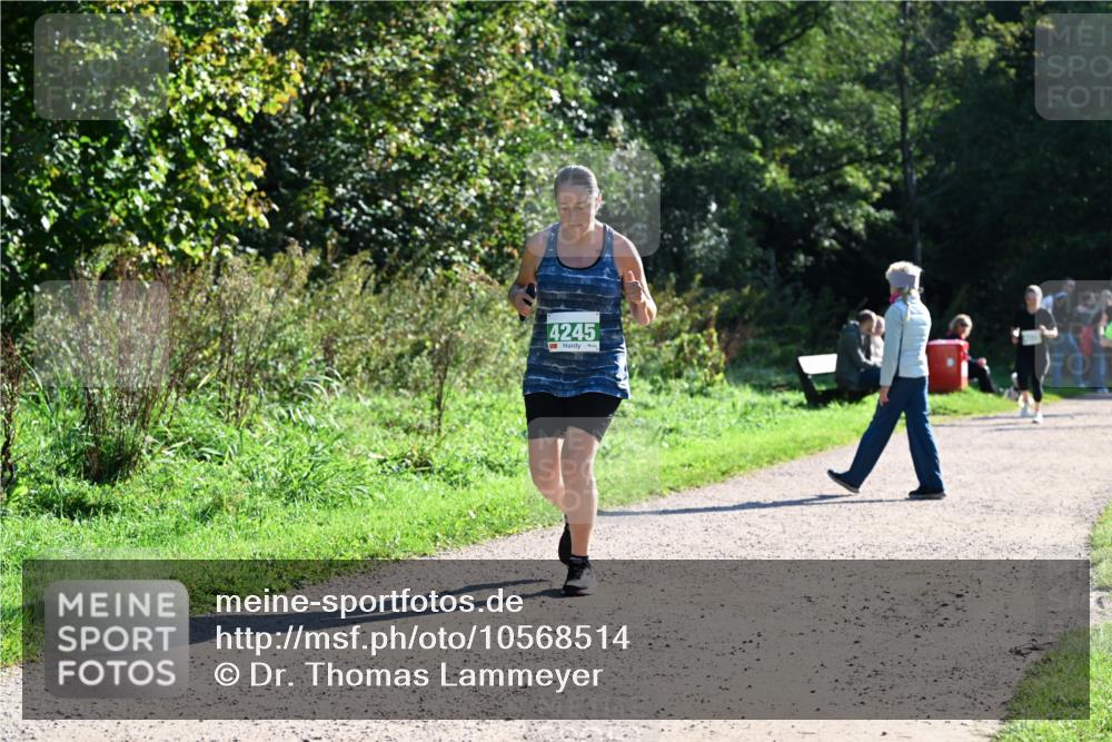 27.09.2026 - 35. Volkslauf durch das schöne Alstertal Dr. Thomas Lammeyer http://msf.ph/oto/10568514 27.09.2026 10:53:16 Laufen 4245 meine-sportfotos.de