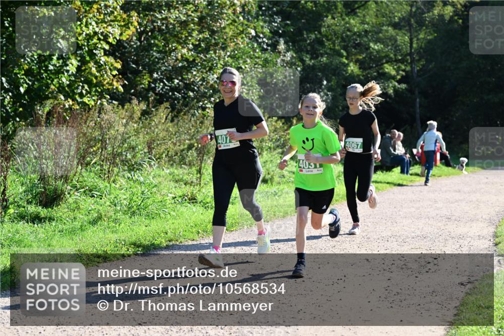 27.09.2026 - 35. Volkslauf durch das schöne Alstertal Dr. Thomas Lammeyer http://msf.ph/oto/10568534 27.09.2026 10:53:21 Laufen 401, 403, 4067 meine-sportfotos.de