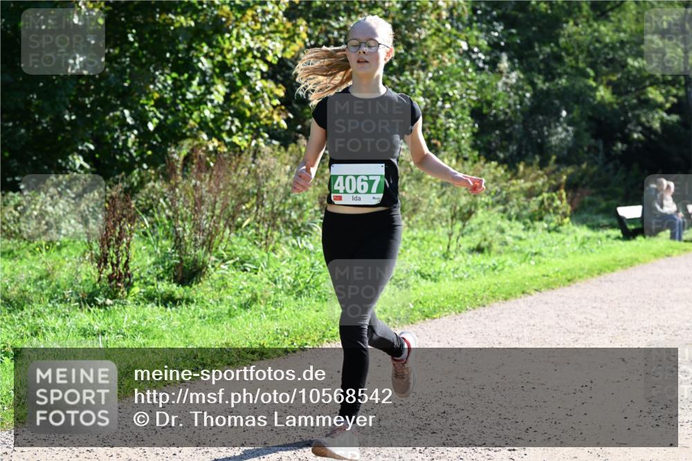 27.09.2026 - 35. Volkslauf durch das schöne Alstertal Dr. Thomas Lammeyer http://msf.ph/oto/10568542 27.09.2026 10:53:23 Laufen 4067 meine-sportfotos.de
