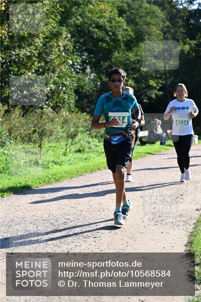 27.09.2026 - 35. Volkslauf durch das schöne Alstertal Dr. Thomas Lammeyer http://msf.ph/oto/10568584 27.09.2026 10:53:50 Laufen 314, 4234 meine-sportfotos.de