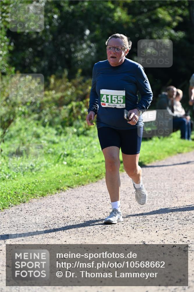 27.09.2026 - 35. Volkslauf durch das schöne Alstertal Dr. Thomas Lammeyer http://msf.ph/oto/10568662 27.09.2026 10:54:12 Laufen 4155 meine-sportfotos.de