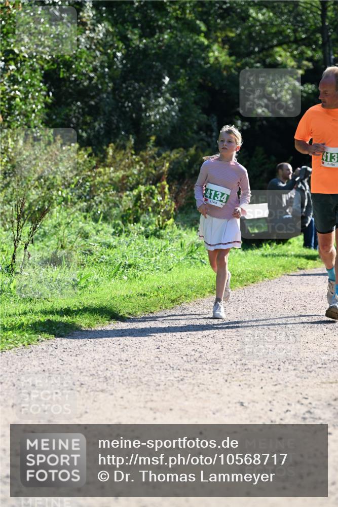 27.09.2026 - 35. Volkslauf durch das schöne Alstertal Dr. Thomas Lammeyer http://msf.ph/oto/10568717 27.09.2026 10:54:29 Laufen 4134, 413 meine-sportfotos.de