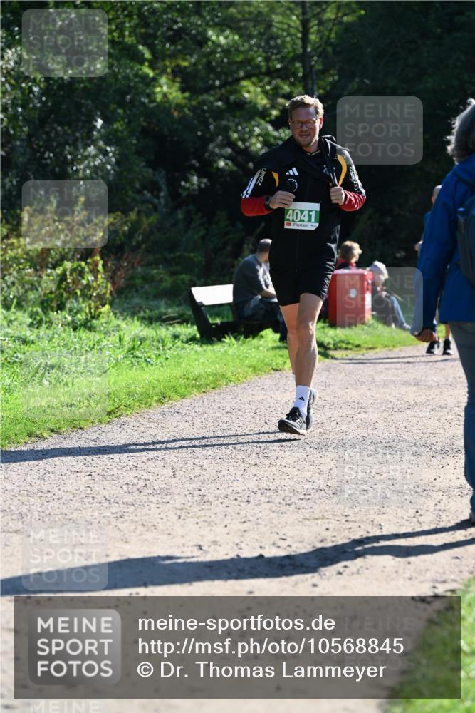 27.09.2026 - 35. Volkslauf durch das schöne Alstertal Dr. Thomas Lammeyer http://msf.ph/oto/10568845 27.09.2026 10:55:03 Laufen 4041 meine-sportfotos.de