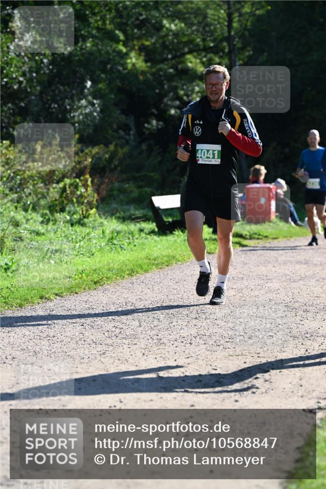 27.09.2026 - 35. Volkslauf durch das schöne Alstertal Dr. Thomas Lammeyer http://msf.ph/oto/10568847 27.09.2026 10:55:04 Laufen 4041 meine-sportfotos.de