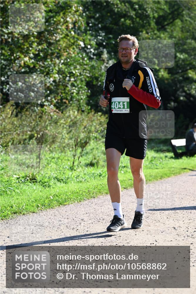 27.09.2026 - 35. Volkslauf durch das schöne Alstertal Dr. Thomas Lammeyer http://msf.ph/oto/10568862 27.09.2026 10:55:05 Laufen 4041 meine-sportfotos.de