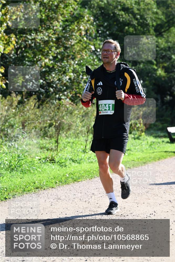27.09.2026 - 35. Volkslauf durch das schöne Alstertal Dr. Thomas Lammeyer http://msf.ph/oto/10568865 27.09.2026 10:55:05 Laufen 4041 meine-sportfotos.de