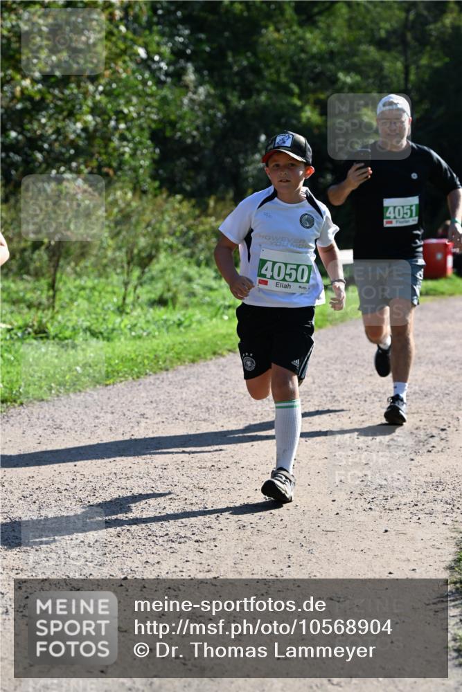 27.09.2026 - 35. Volkslauf durch das schöne Alstertal Dr. Thomas Lammeyer http://msf.ph/oto/10568904 27.09.2026 10:55:11 Laufen 4050, 4051 meine-sportfotos.de