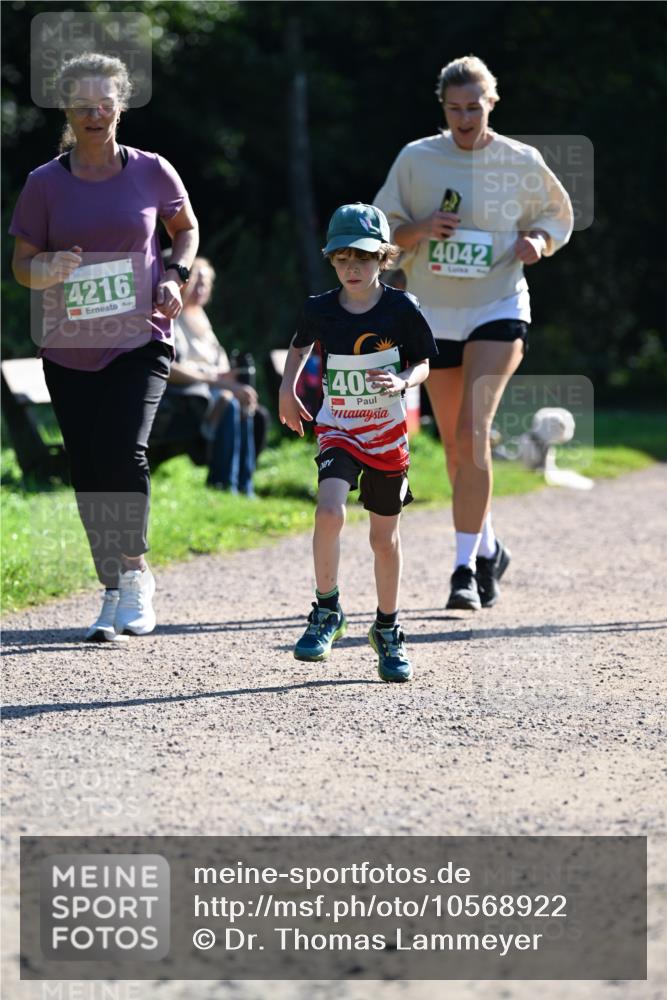 27.09.2026 - 35. Volkslauf durch das schöne Alstertal Dr. Thomas Lammeyer http://msf.ph/oto/10568922 27.09.2026 10:55:17 Laufen 4216, 40, 1, 4042 meine-sportfotos.de