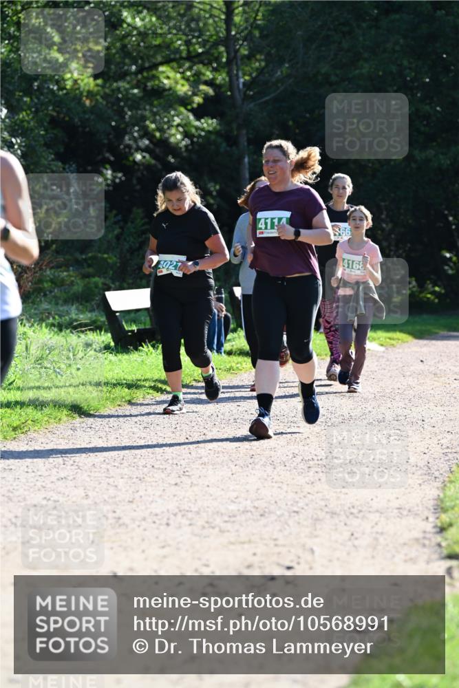 27.09.2026 - 35. Volkslauf durch das schöne Alstertal Dr. Thomas Lammeyer http://msf.ph/oto/10568991 27.09.2026 10:55:29 Laufen 4027, 4114, 4168 meine-sportfotos.de