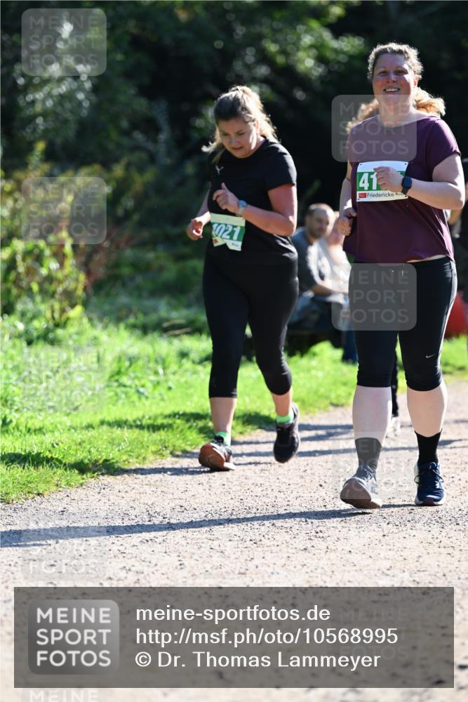 27.09.2026 - 35. Volkslauf durch das schöne Alstertal Dr. Thomas Lammeyer http://msf.ph/oto/10568995 27.09.2026 10:55:30 Laufen 021, 41 meine-sportfotos.de