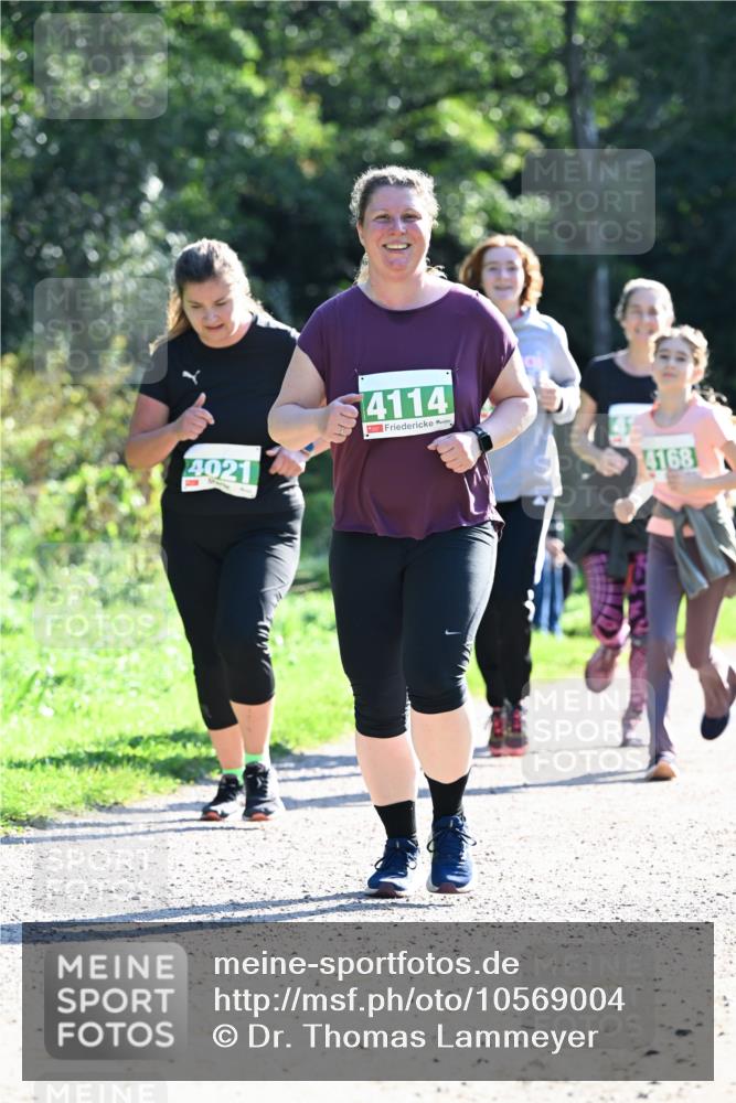 27.09.2026 - 35. Volkslauf durch das schöne Alstertal Dr. Thomas Lammeyer http://msf.ph/oto/10569004 27.09.2026 10:55:31 Laufen 4021, 4114, 4168 meine-sportfotos.de