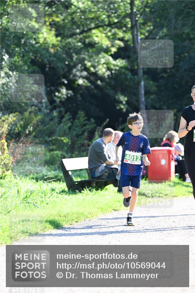 27.09.2026 - 35. Volkslauf durch das schöne Alstertal Dr. Thomas Lammeyer http://msf.ph/oto/10569044 27.09.2026 10:56:02 Laufen 4012 meine-sportfotos.de