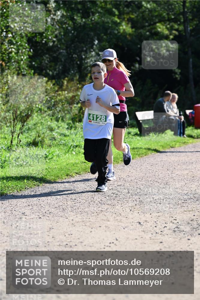 27.09.2026 - 35. Volkslauf durch das schöne Alstertal Dr. Thomas Lammeyer http://msf.ph/oto/10569208 27.09.2026 10:56:31 Laufen 4128 meine-sportfotos.de