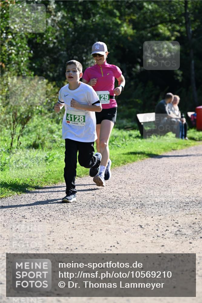 27.09.2026 - 35. Volkslauf durch das schöne Alstertal Dr. Thomas Lammeyer http://msf.ph/oto/10569210 27.09.2026 10:56:32 Laufen 4128, 29 meine-sportfotos.de